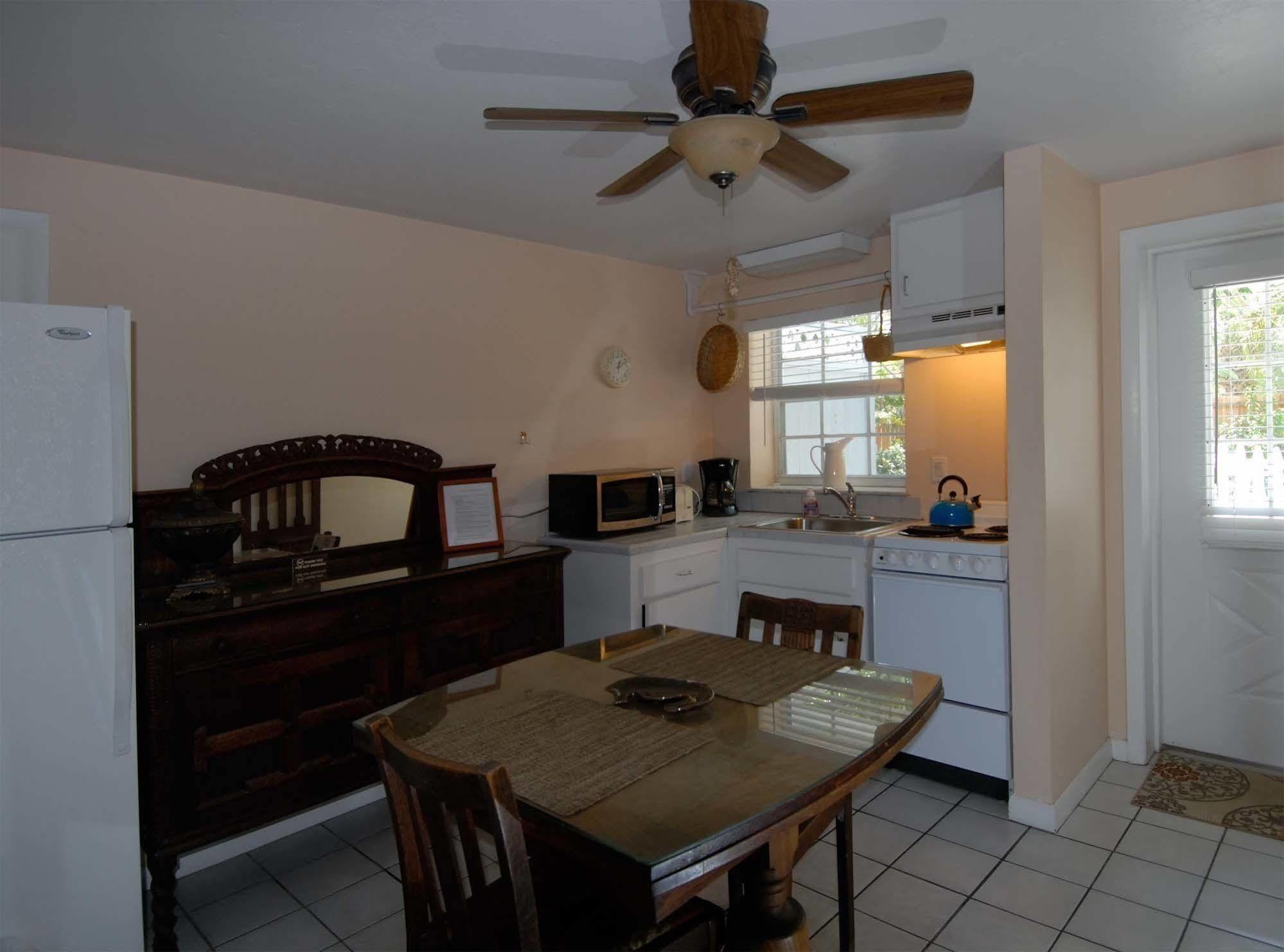 Seahorse Cottages - Adults Only Sanibel Eksteriør billede