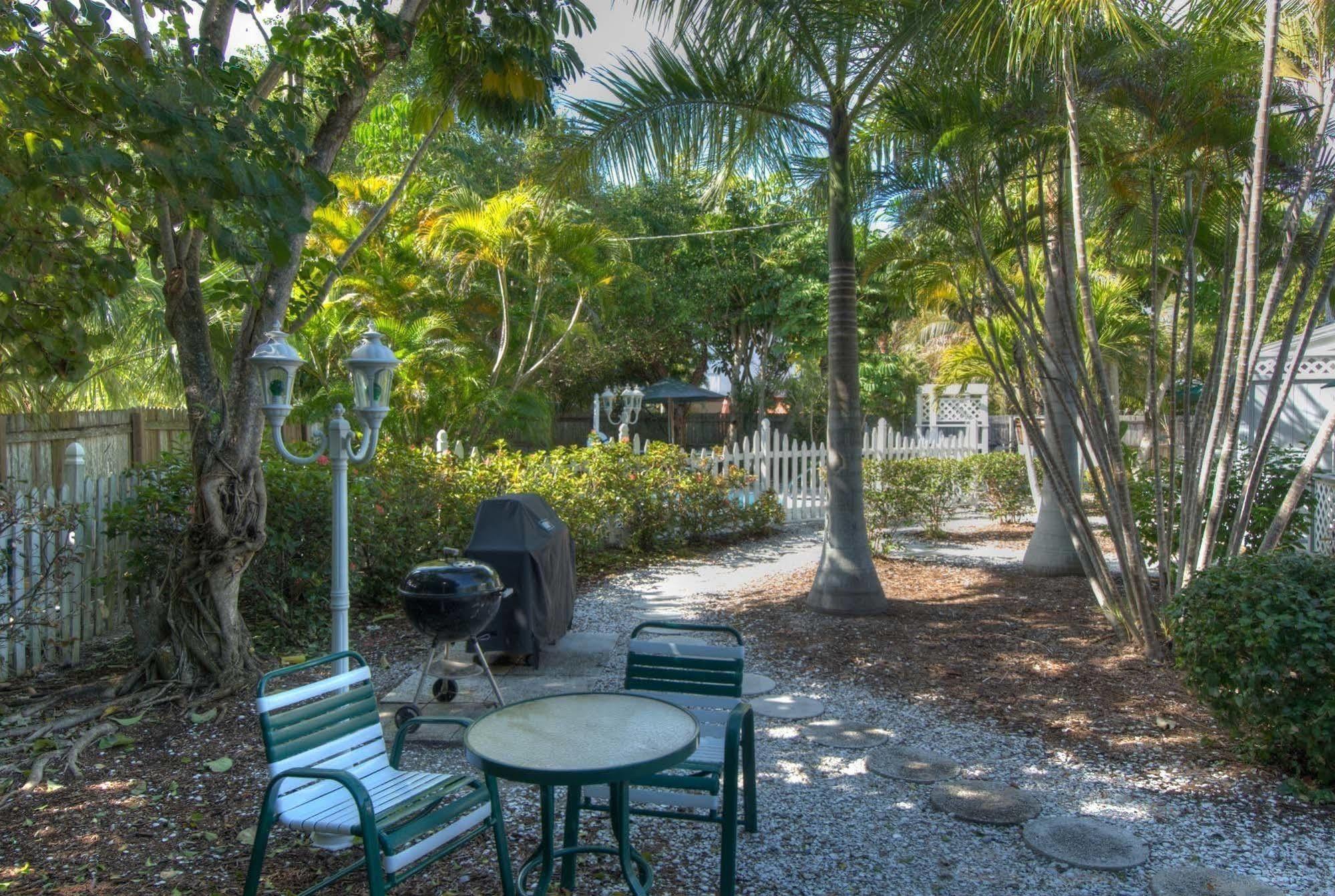 Seahorse Cottages - Adults Only Sanibel Eksteriør billede